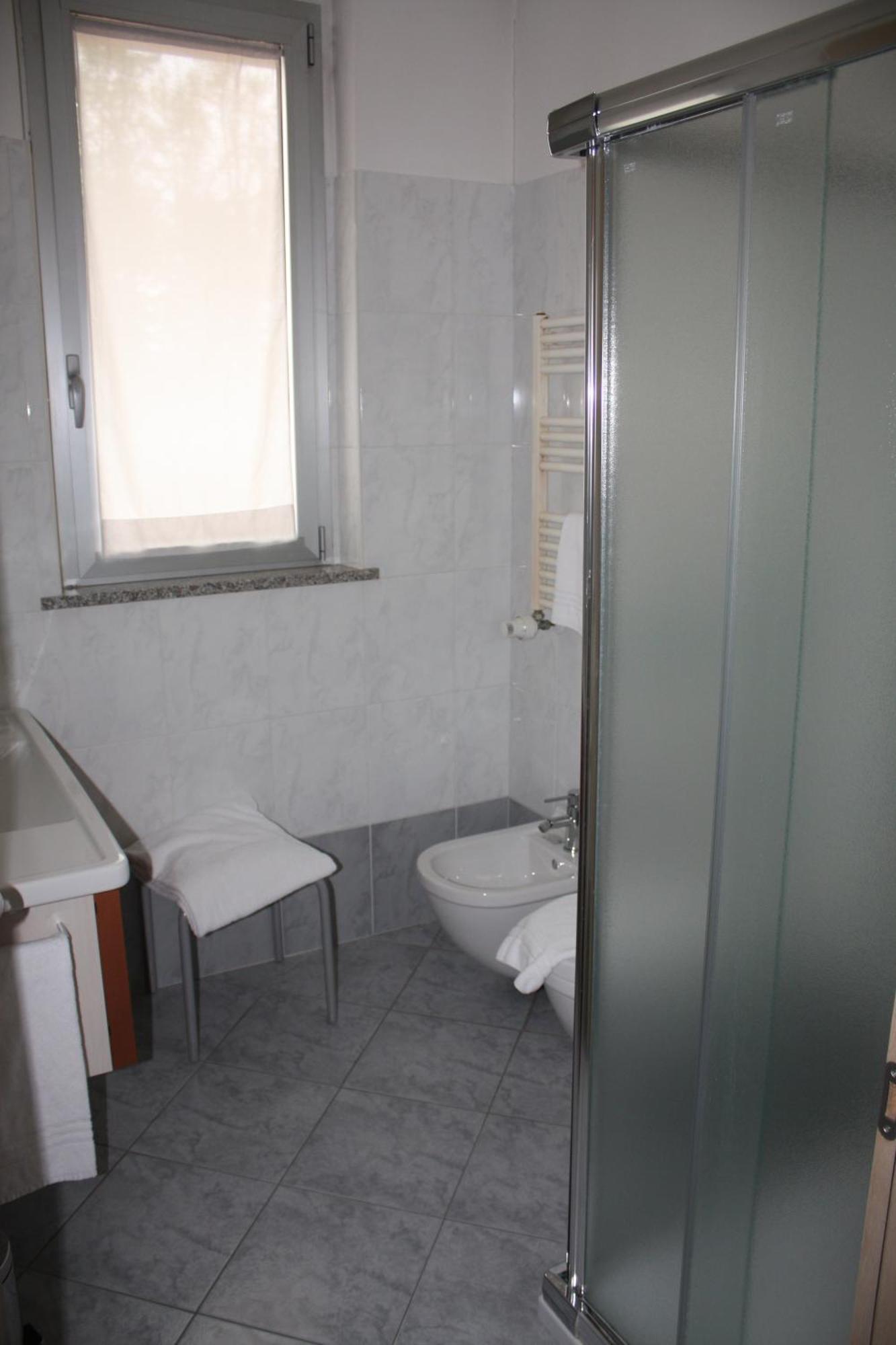 Hotel 2C Legnano Exterior photo