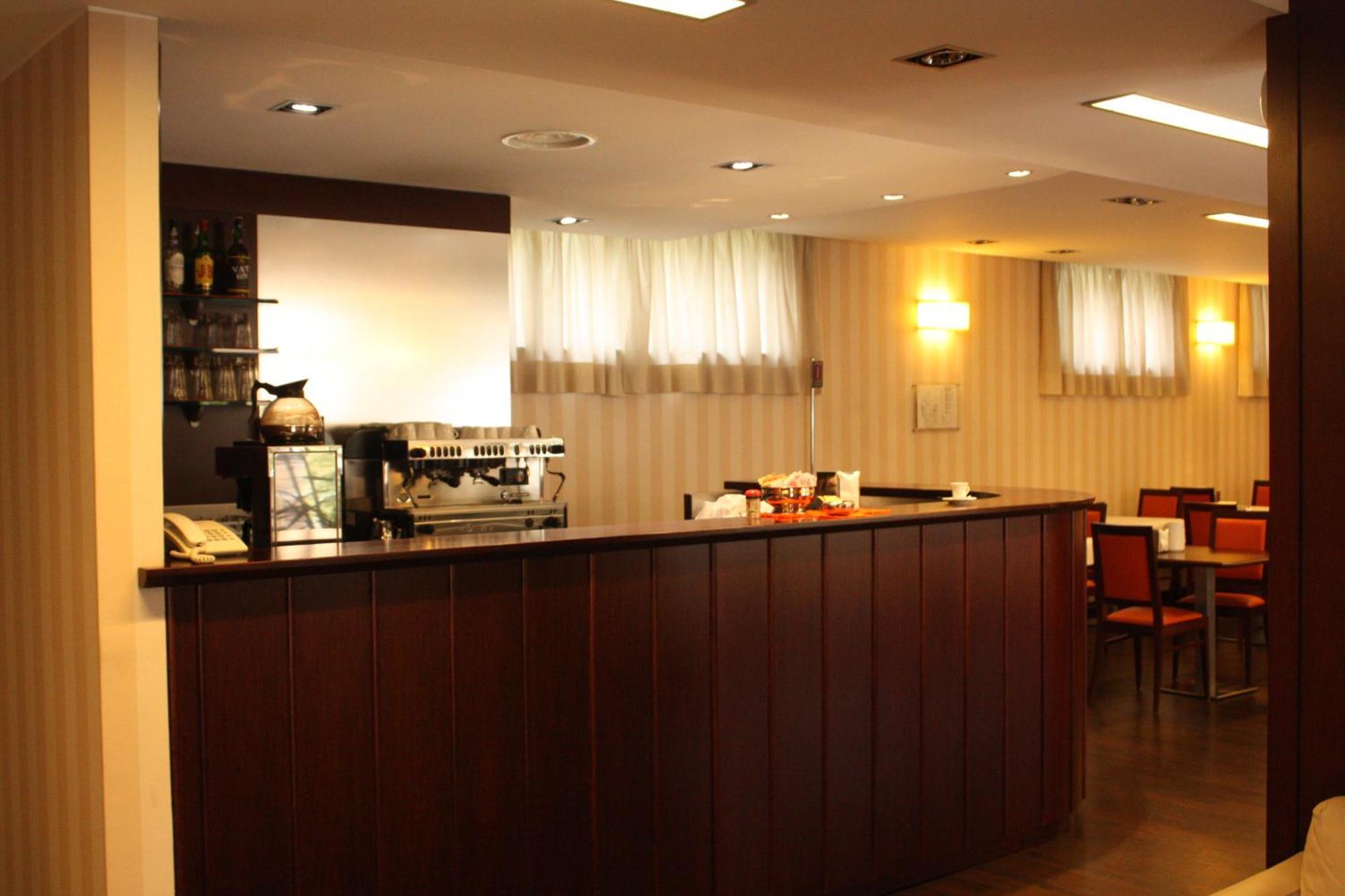 Hotel 2C Legnano Exterior photo