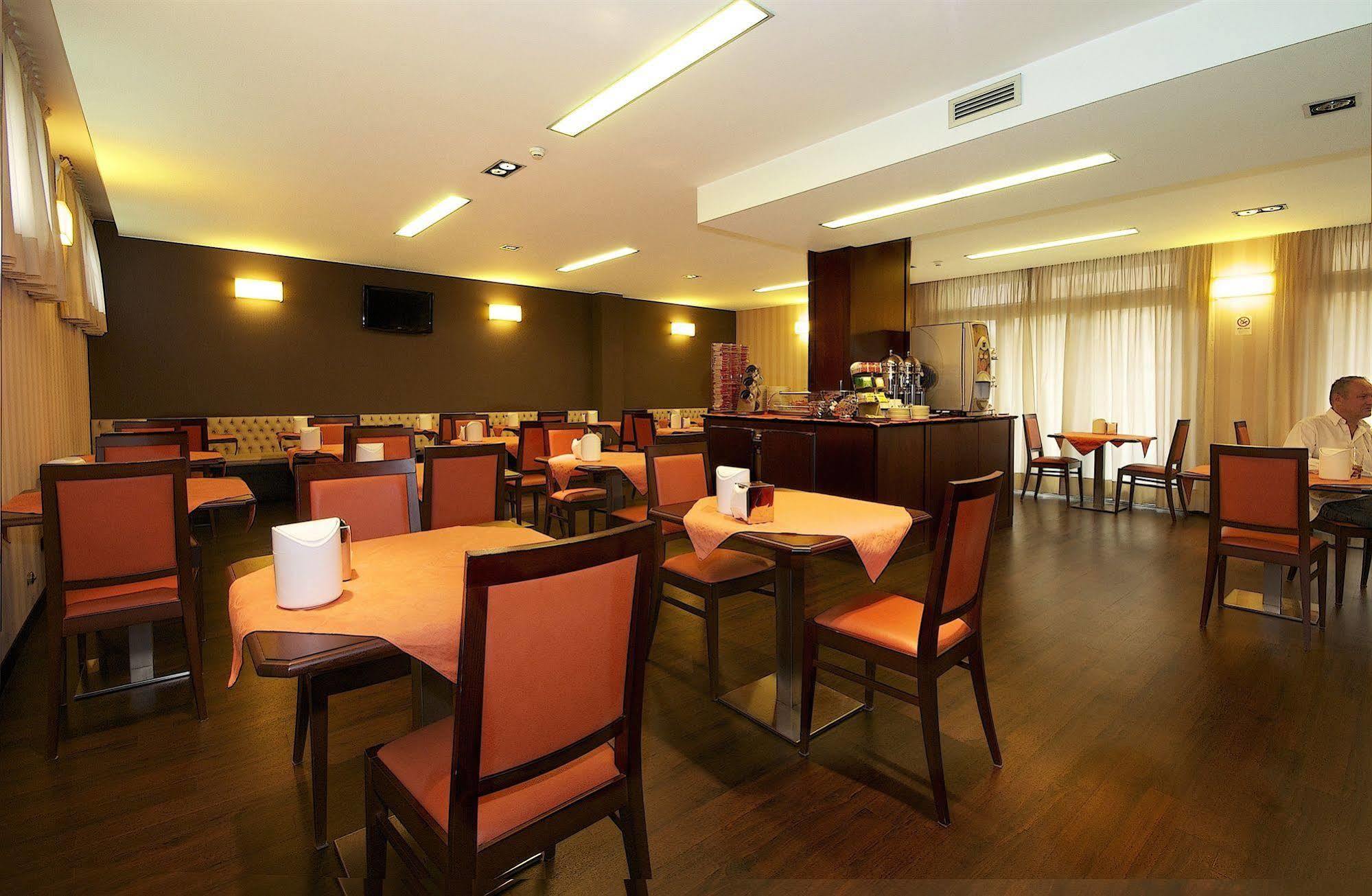 Hotel 2C Legnano Exterior photo